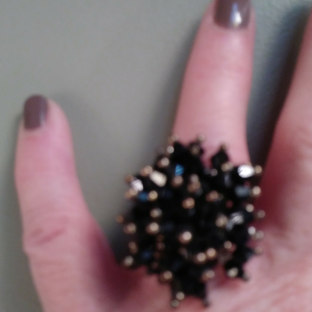 Assorted rings - Picture 6 of 11